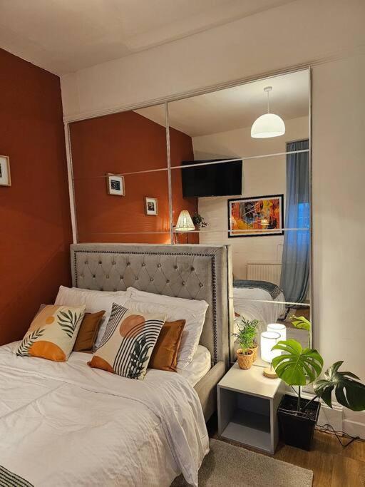 Fulham One Bedroom Flat ลอนดอน ภายนอก รูปภาพ